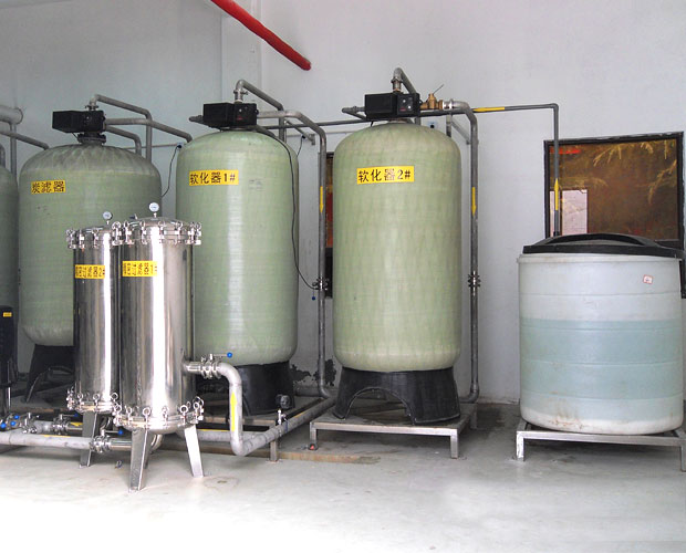 数显多路阀全自动软水器(软化水设备) 数显多路阀全自动软水器(软化水设备)