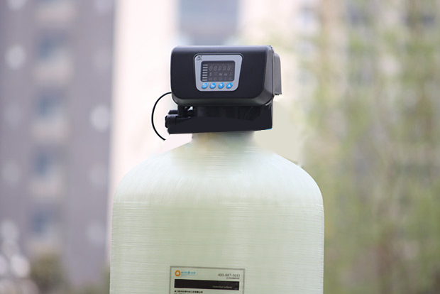 数显多路阀全自动软水器(软化水设备) 数显多路阀全自动软水器(软化水设备)